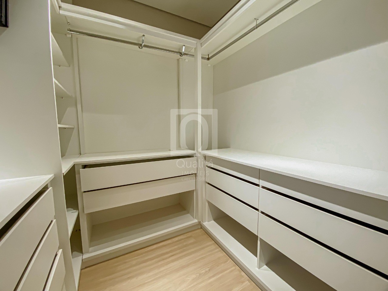 Casa de Condomínio à venda com 3 quartos, 226m² - Foto 26