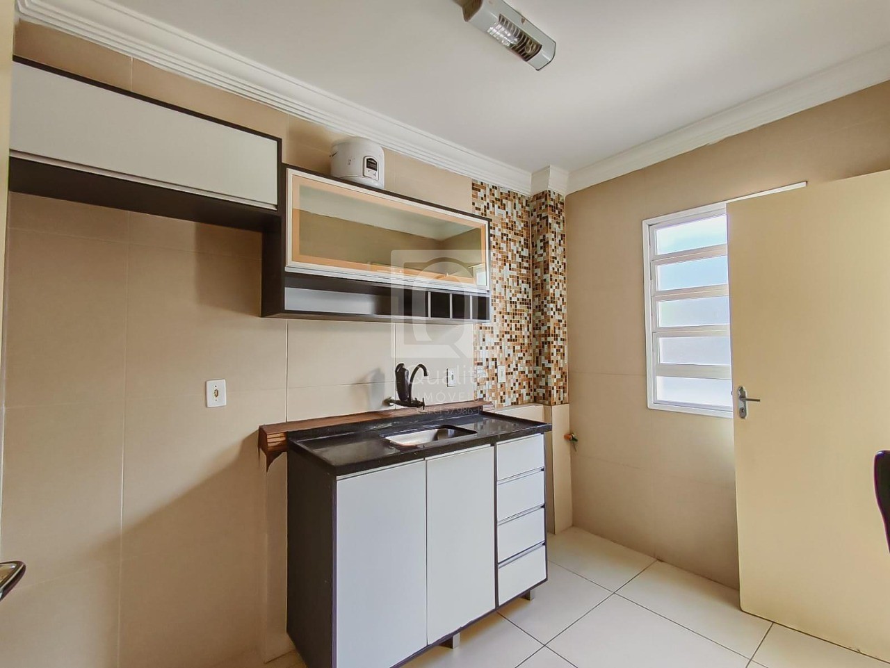 Apartamento à venda com 2 quartos, 52m² - Foto 2