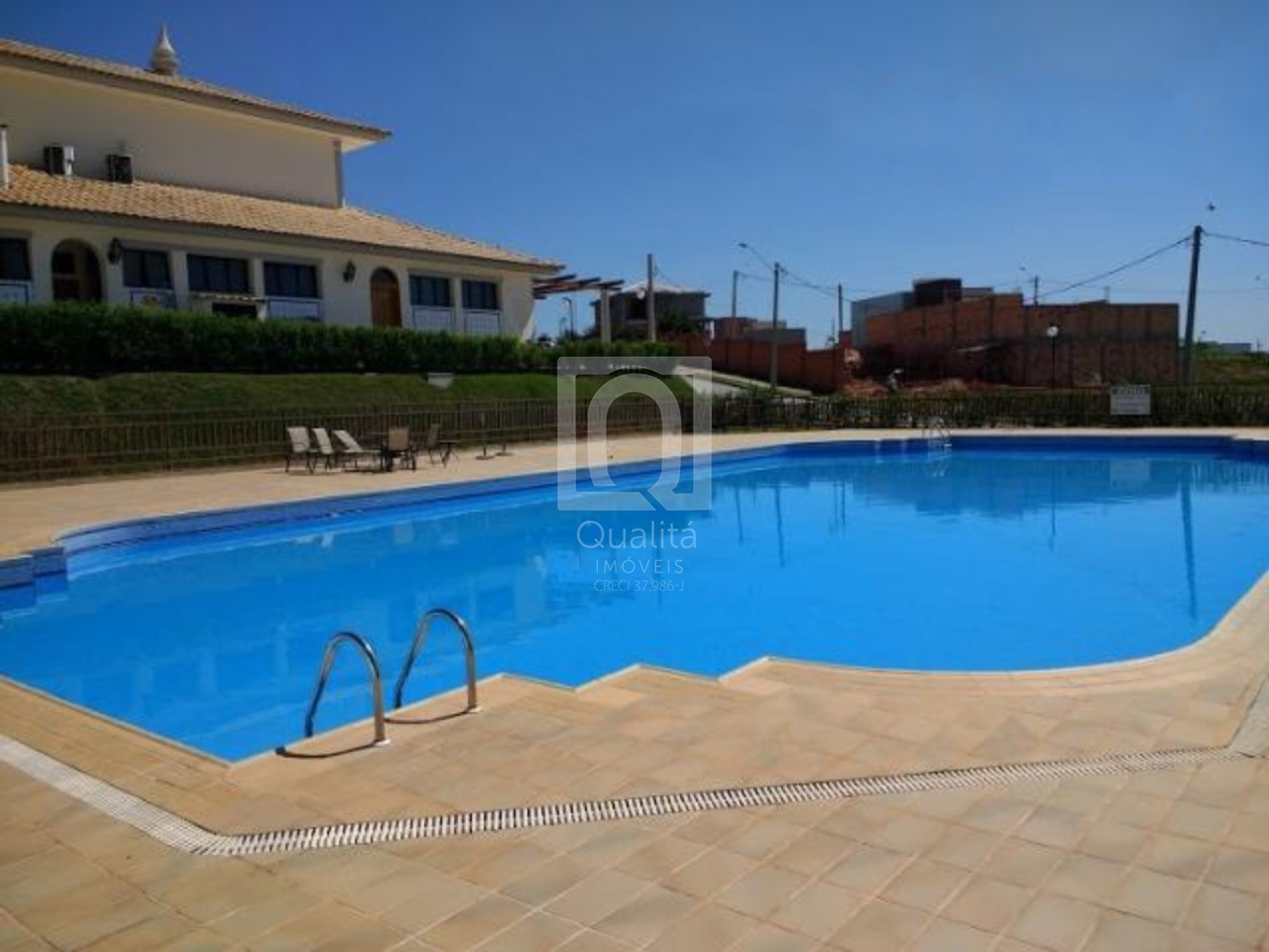 Casa de Condomínio para alugar com 3 quartos, 250m² - Foto 29