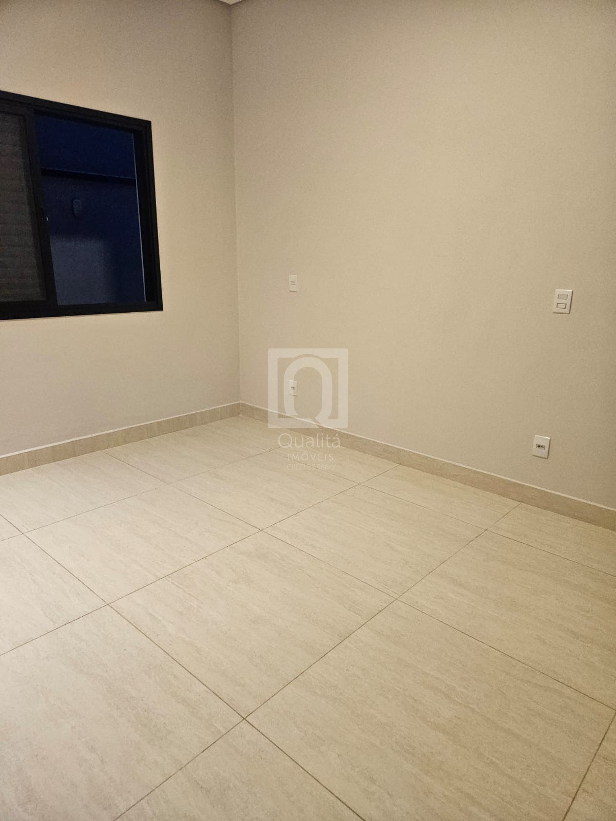 Casa de Condomínio para alugar com 3 quartos, 250m² - Foto 9