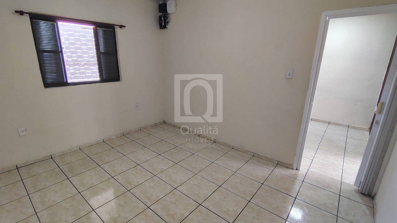 Casa à venda com 2 quartos, 86m² - Foto 4