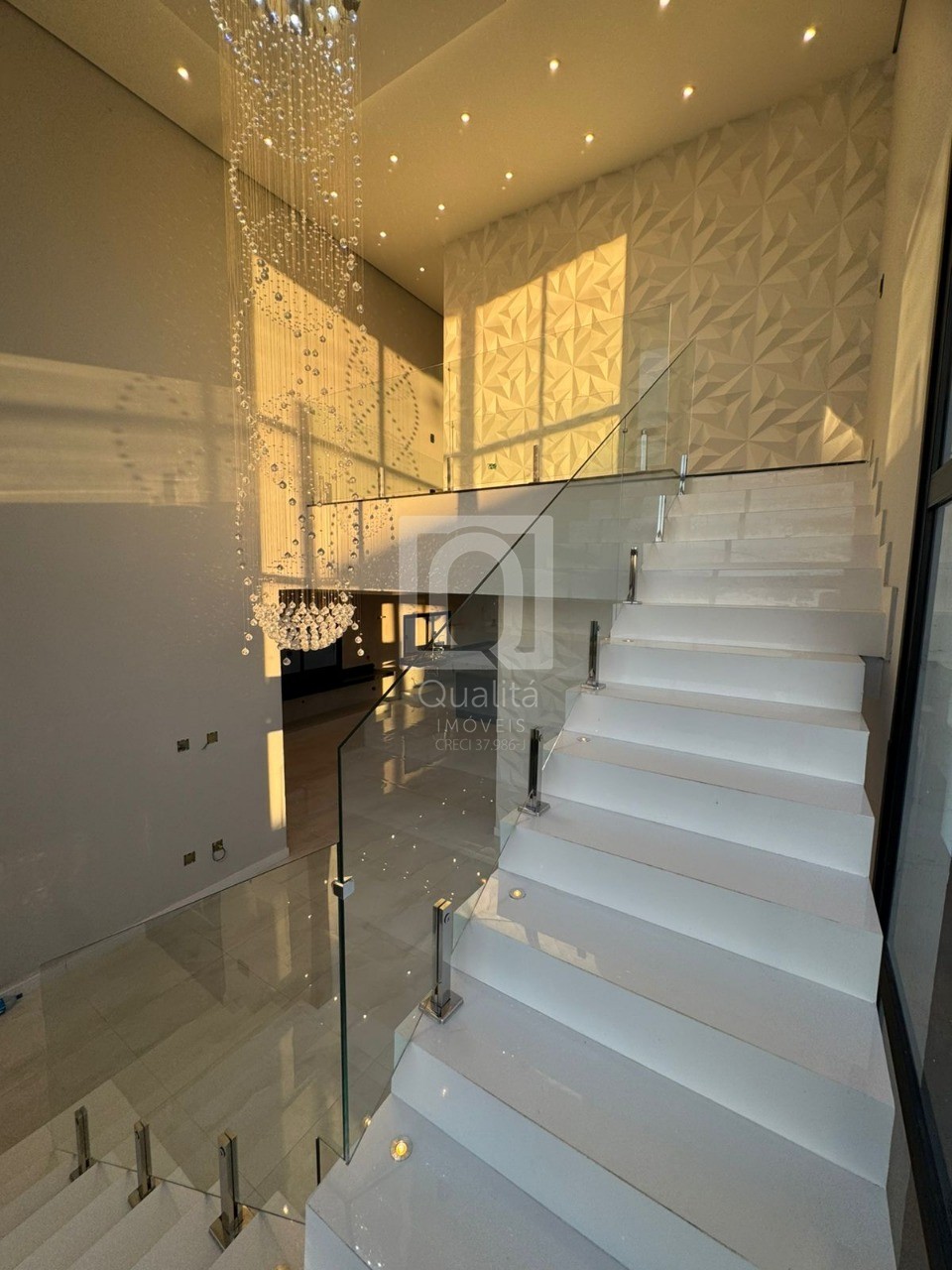 Casa de Condomínio à venda com 3 quartos, 305m² - Foto 5