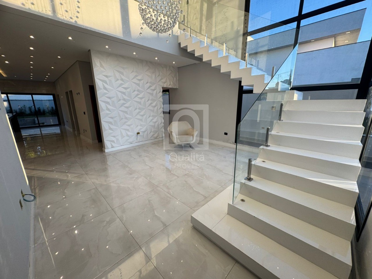 Casa de Condomínio à venda com 3 quartos, 305m² - Foto 4