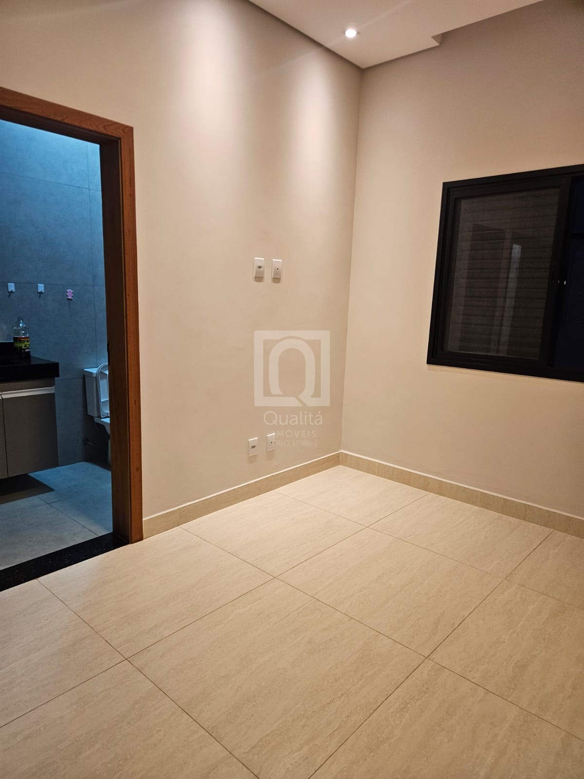 Casa de Condomínio para alugar com 3 quartos, 250m² - Foto 8