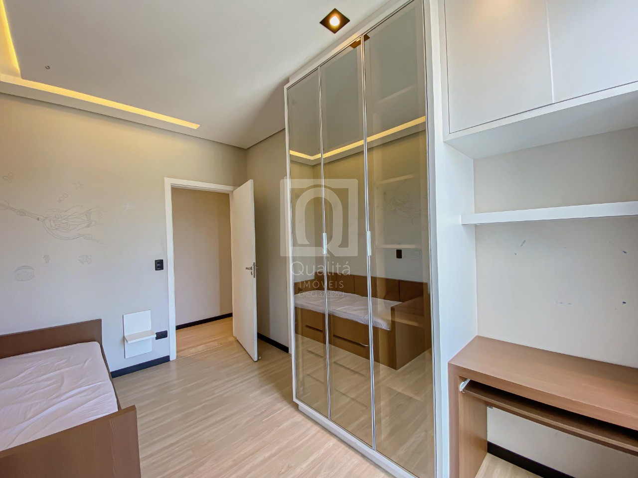 Casa de Condomínio à venda com 3 quartos, 226m² - Foto 33