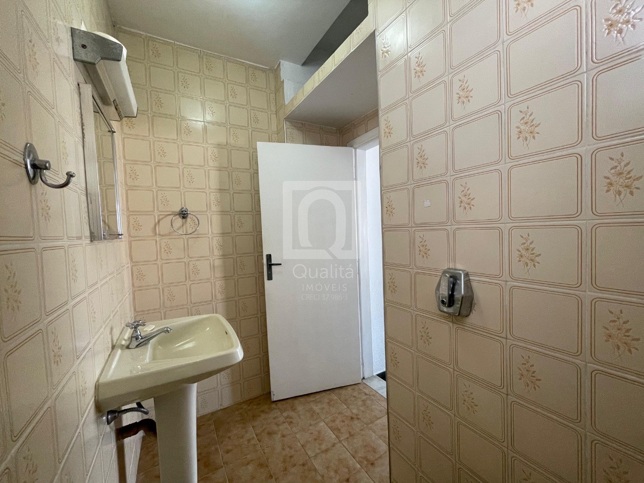 Prédio Inteiro à venda com 3 quartos, 300m² - Foto 41