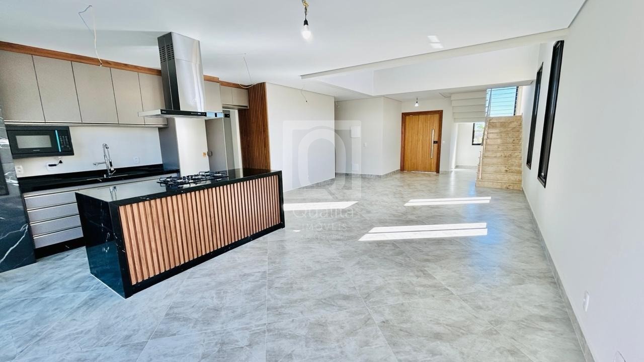Casa de Condomínio à venda com 4 quartos, 225m² - Foto 9