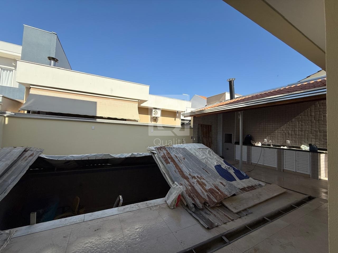Casa de Condomínio para alugar com 3 quartos, 300m² - Foto 15