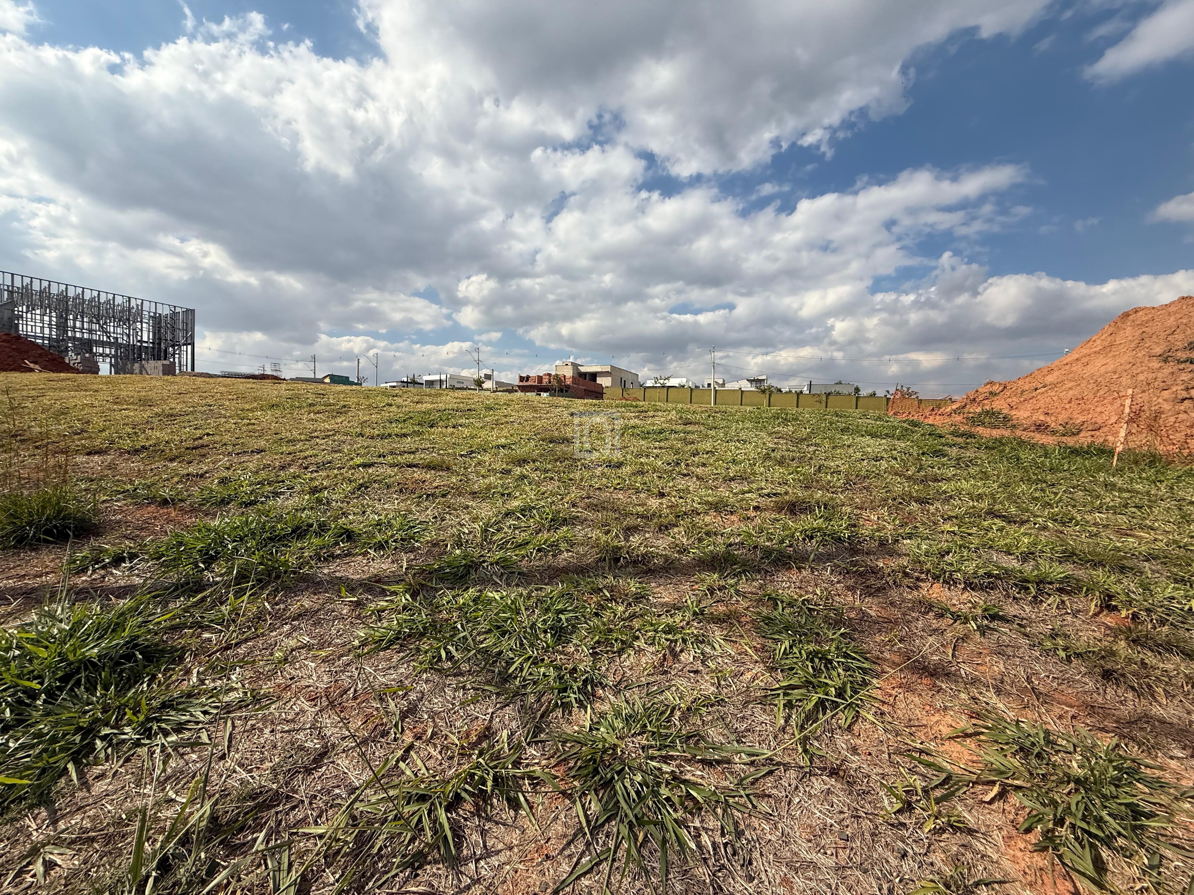 Terreno, 300 m² - Foto 1