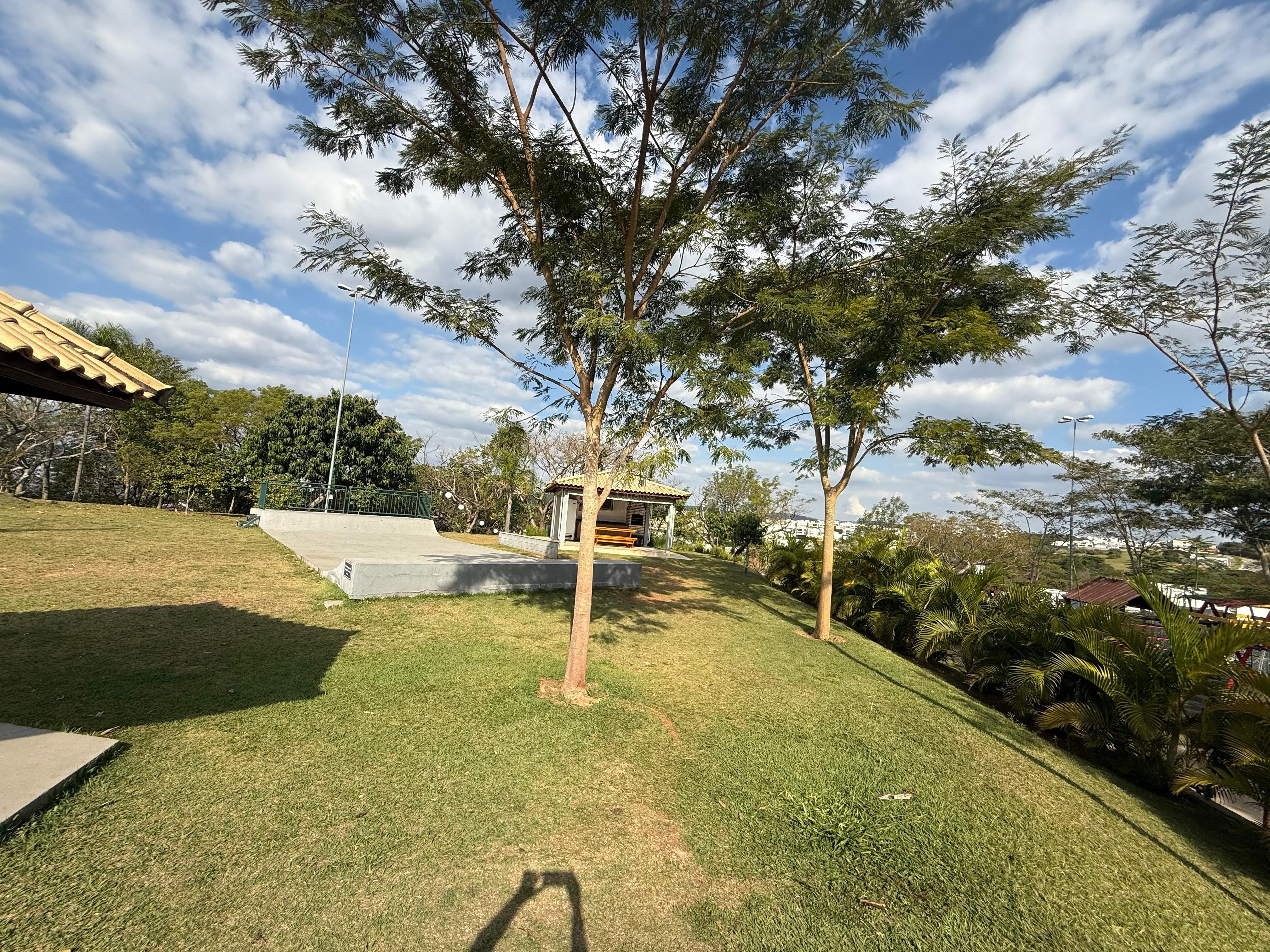 Casa de Condomínio para alugar com 3 quartos, 300m² - Foto 31