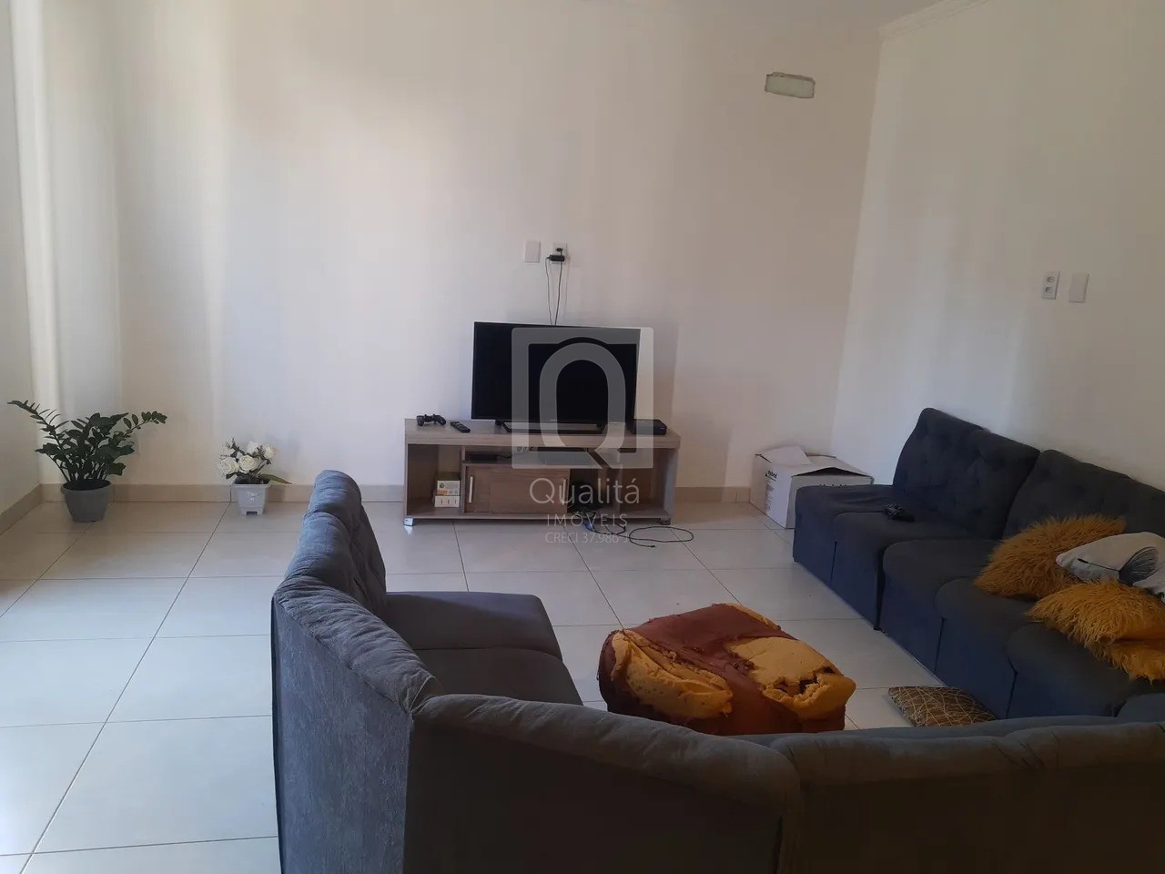 Casa de Condomínio à venda com 5 quartos, 221m² - Foto 2
