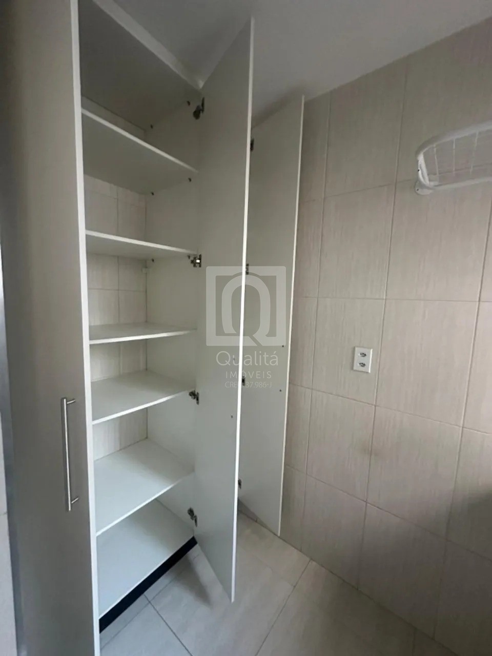 Apartamento à venda com 2 quartos, 57m² - Foto 6
