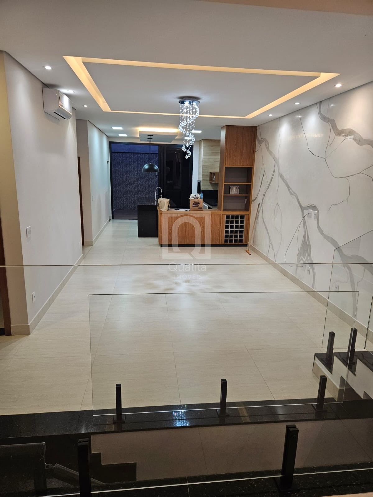 Casa de Condomínio para alugar com 3 quartos, 250m² - Foto 3