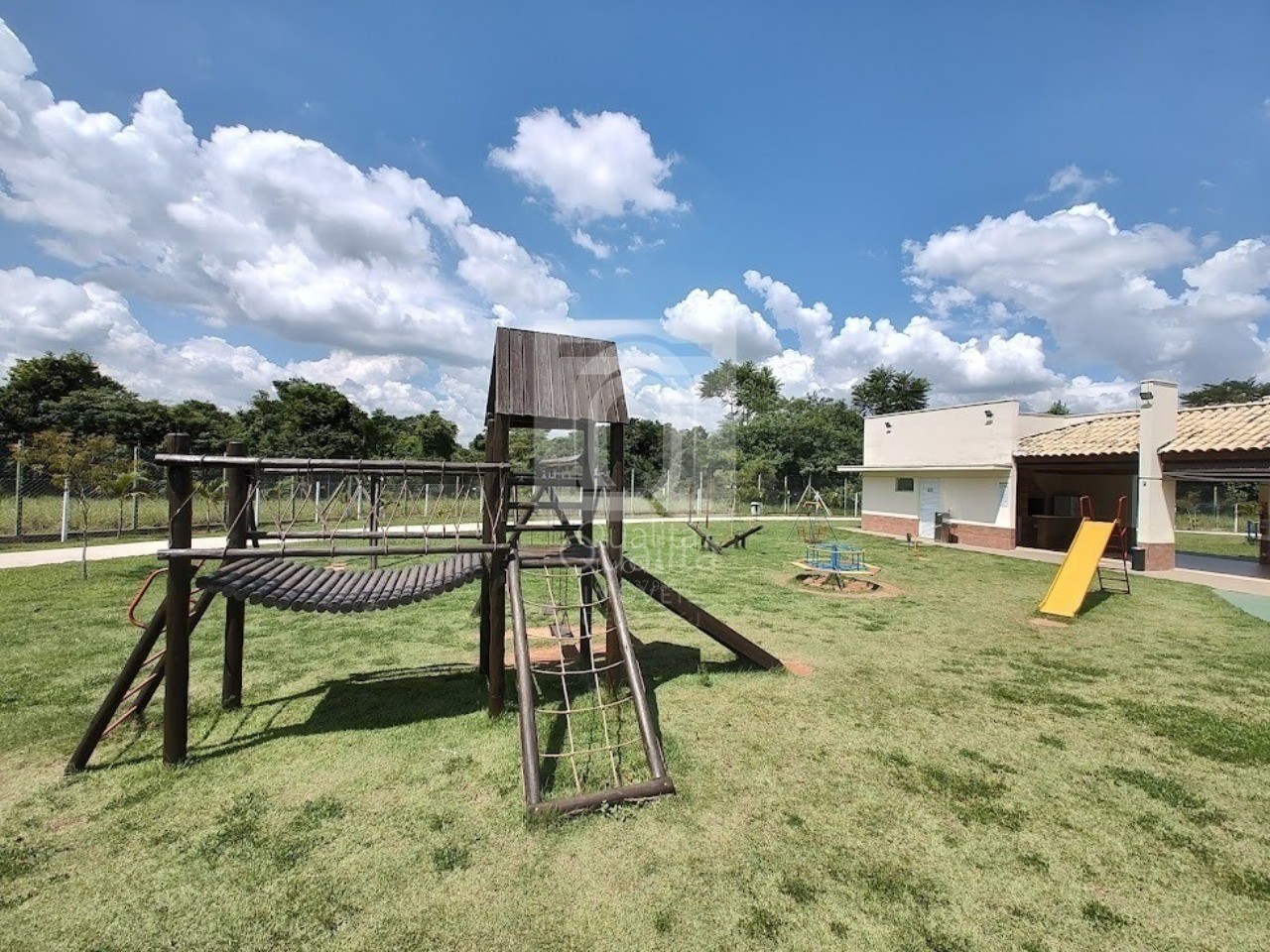Casa de Condomínio à venda com 3 quartos, 178m² - Foto 24