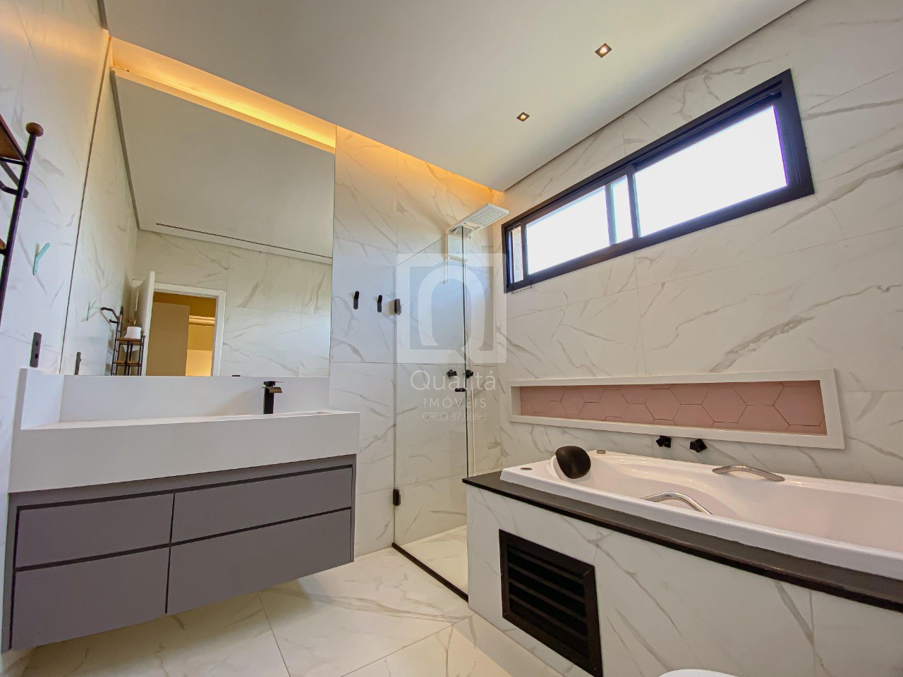 Casa de Condomínio à venda com 3 quartos, 226m² - Foto 27