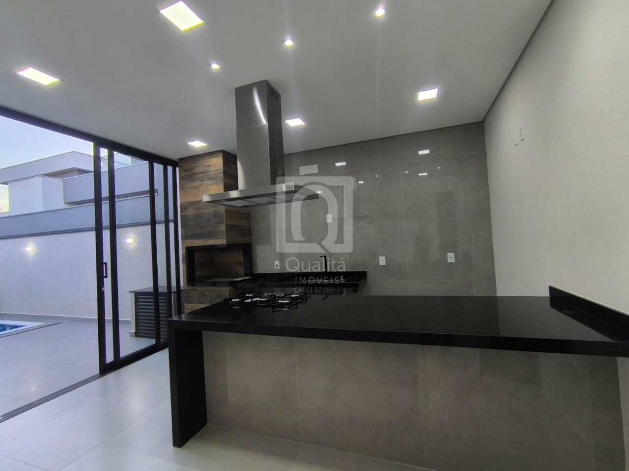 Casa de Condomínio à venda com 3 quartos, 200m² - Foto 4