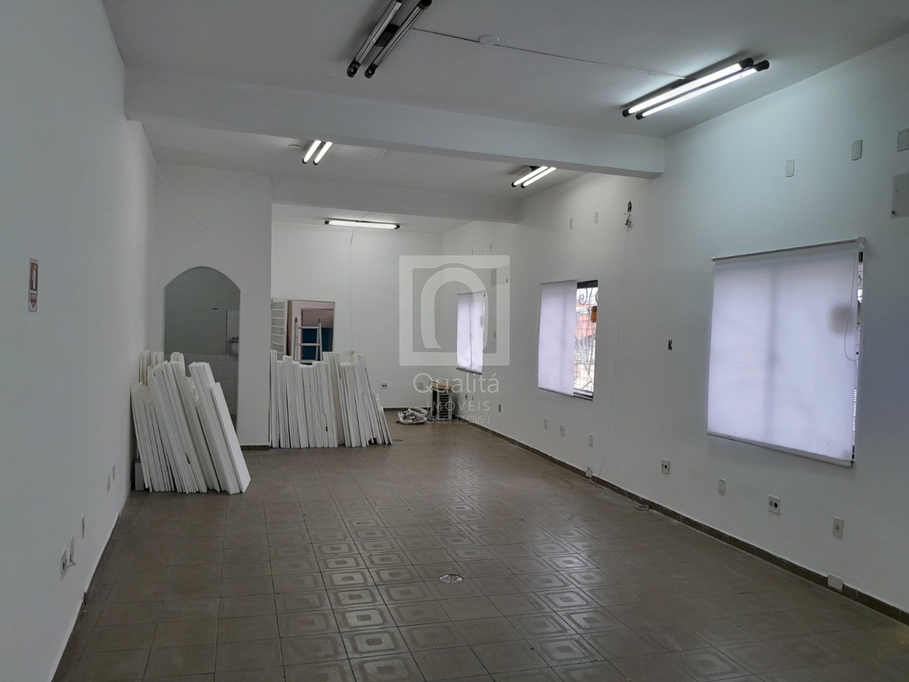 Prédio Inteiro para alugar, 300m² - Foto 14
