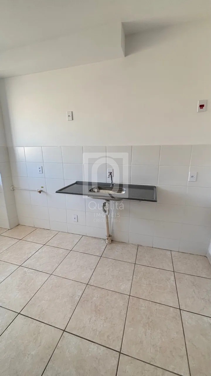 Apartamento à venda com 2 quartos, 42m² - Foto 4