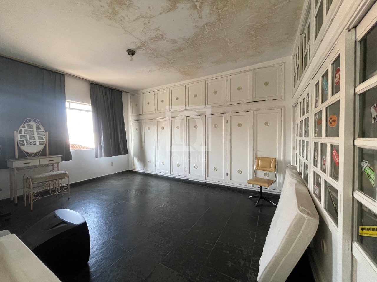 Prédio Inteiro à venda com 3 quartos, 300m² - Foto 13