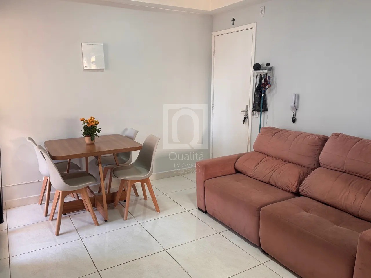 Apartamento à venda com 2 quartos, 47m² - Foto 2