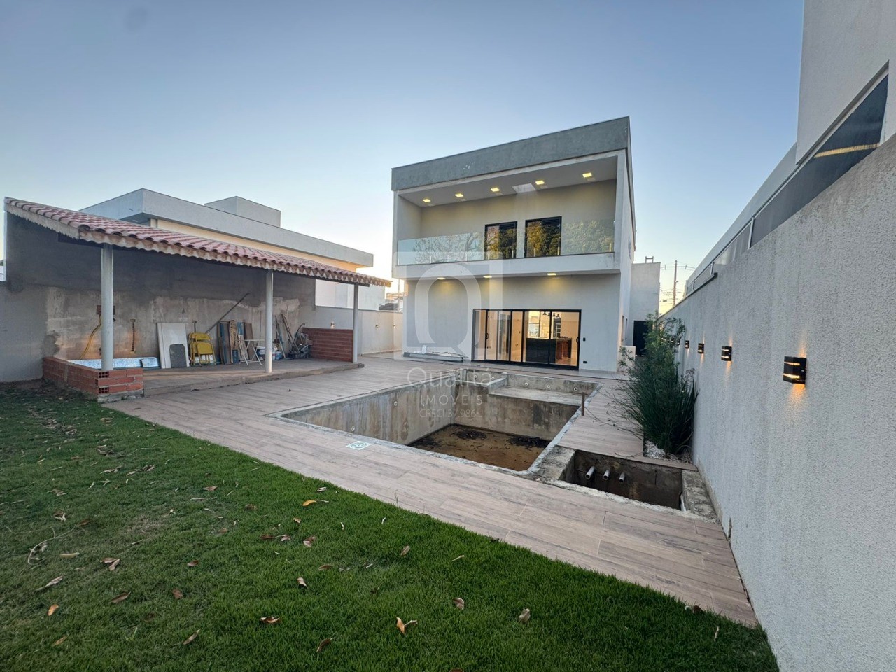 Casa de Condomínio à venda com 3 quartos, 305m² - Foto 12