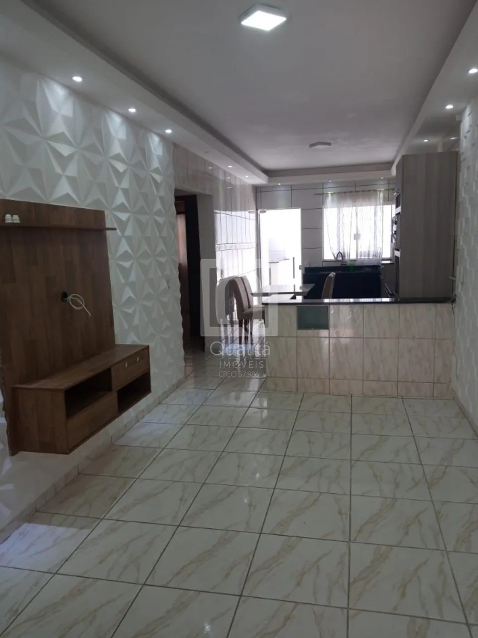 Casa à venda com 2 quartos, 132m² - Foto 2