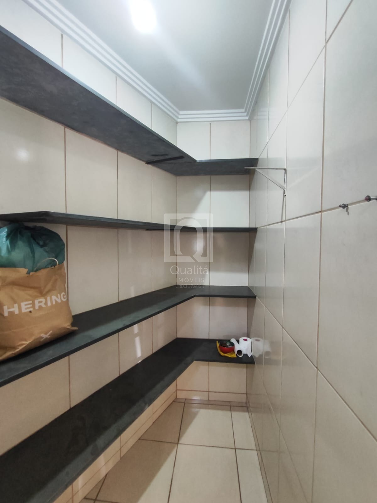 Casa à venda com 3 quartos, 219m² - Foto 8