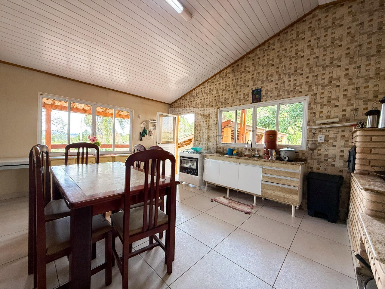Chácara à venda com 4 quartos, 4706m² - Foto 10