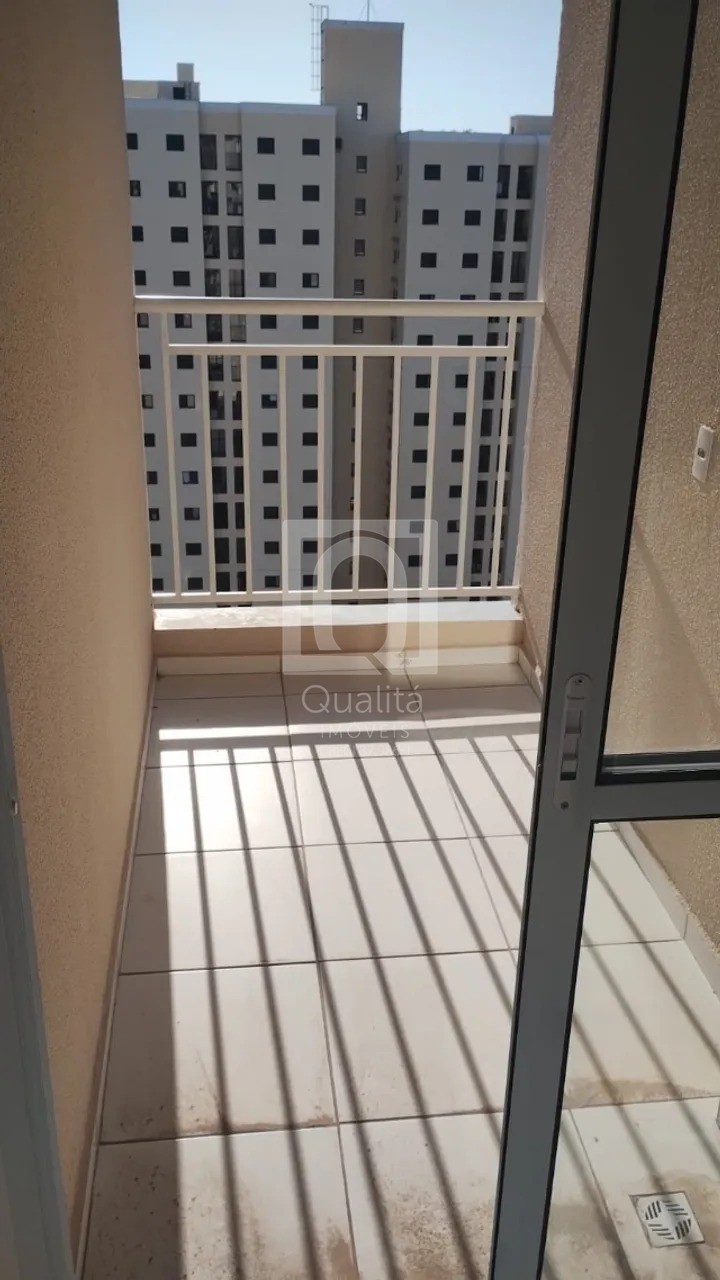 Apartamento à venda com 2 quartos, 46m² - Foto 3
