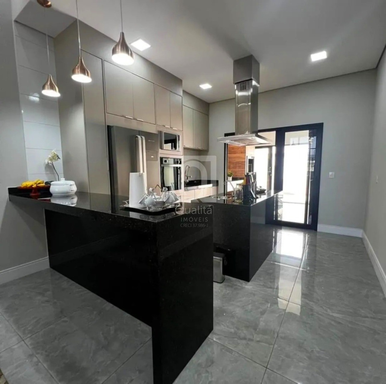 Casa de Condomínio à venda com 3 quartos, 250m² - Foto 7