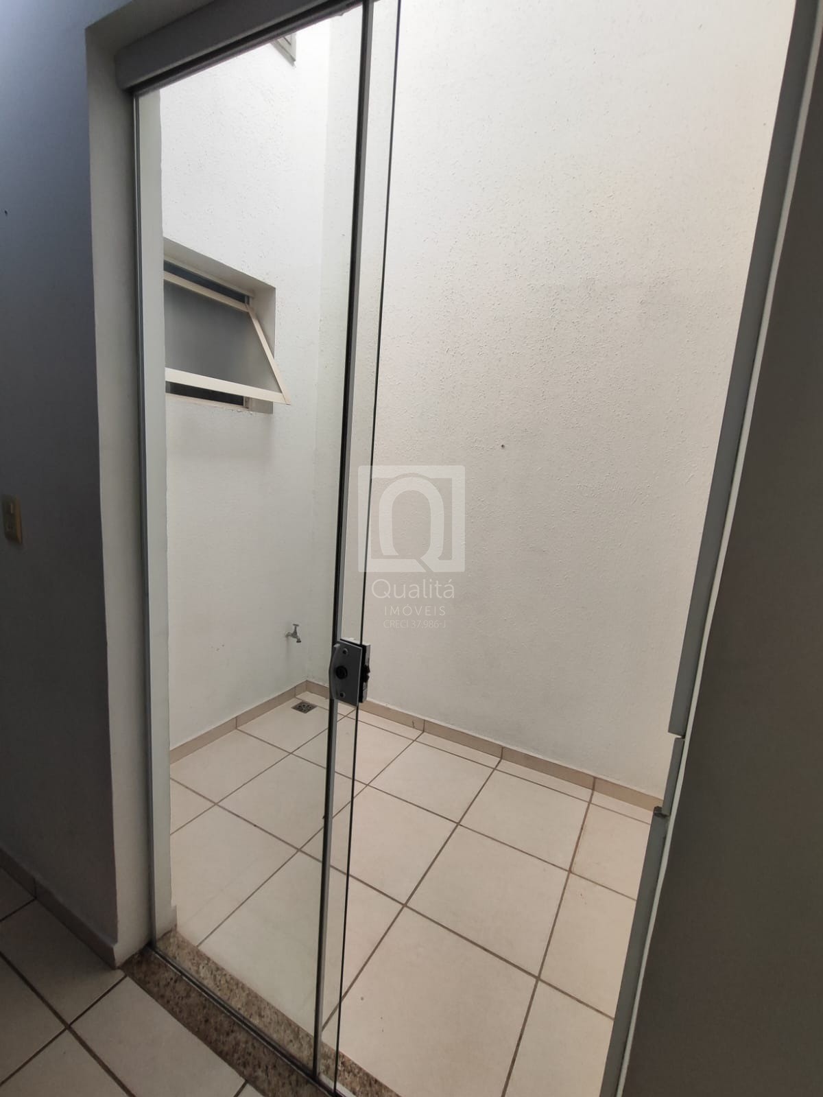 Casa à venda com 3 quartos, 219m² - Foto 17