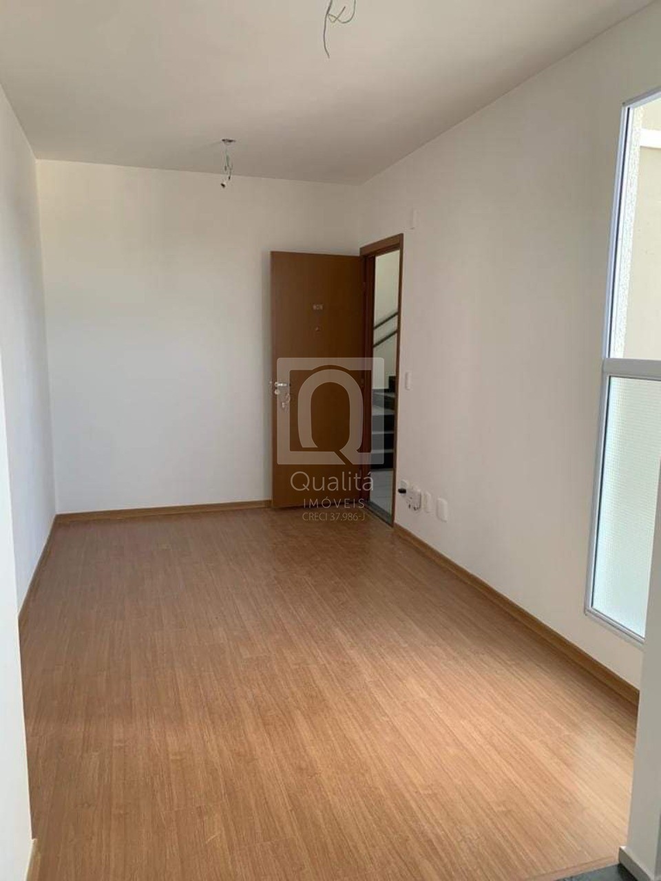 Apartamento à venda com 2 quartos, 43m² - Foto 2