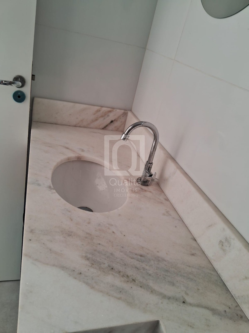 Sobrado à venda com 2 quartos, 150m² - Foto 17