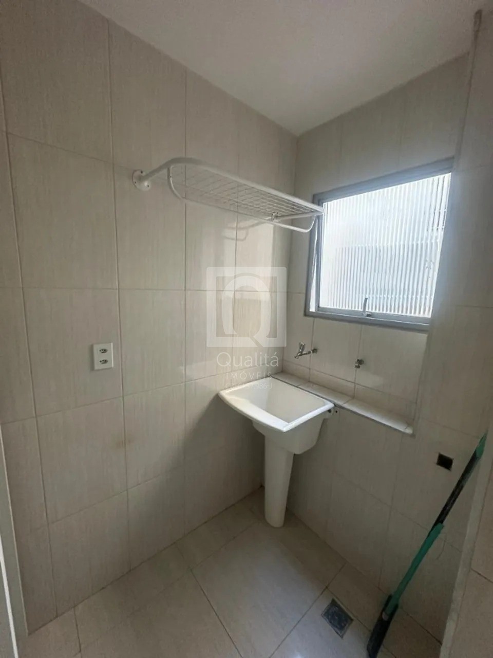 Apartamento à venda com 2 quartos, 57m² - Foto 3