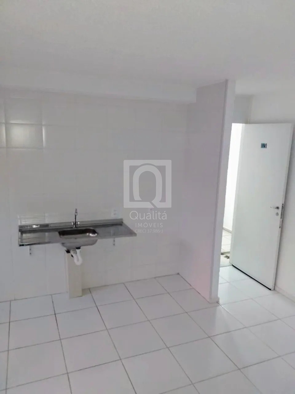 Apartamento à venda com 2 quartos, 40m² - Foto 2