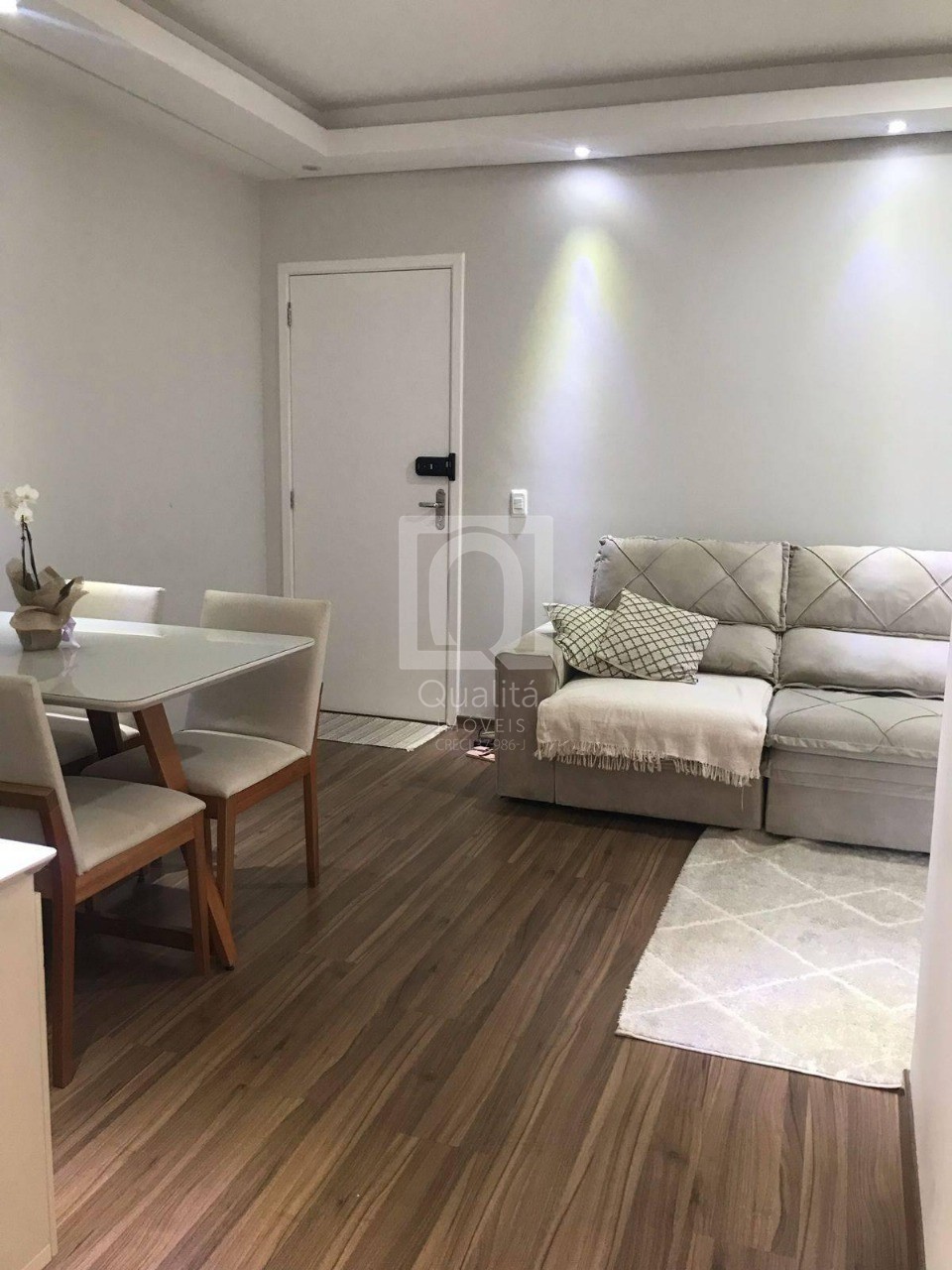Apartamento à venda com 2 quartos, 57m² - Foto 2