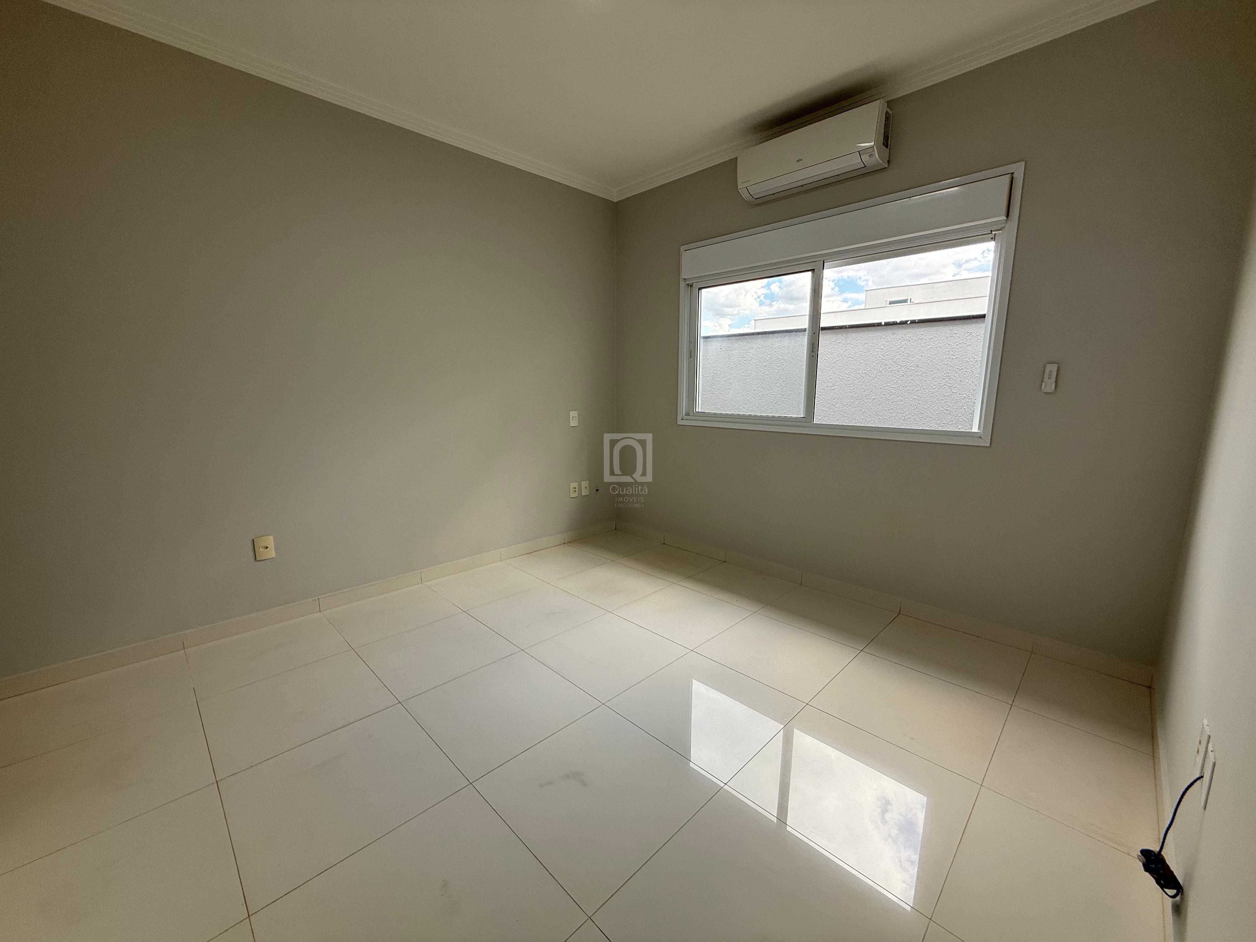 Casa de Condomínio para alugar com 3 quartos, 300m² - Foto 13