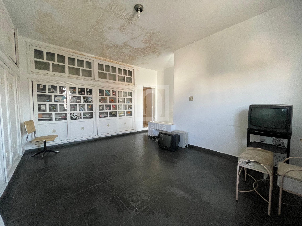 Prédio Inteiro à venda com 3 quartos, 300m² - Foto 12