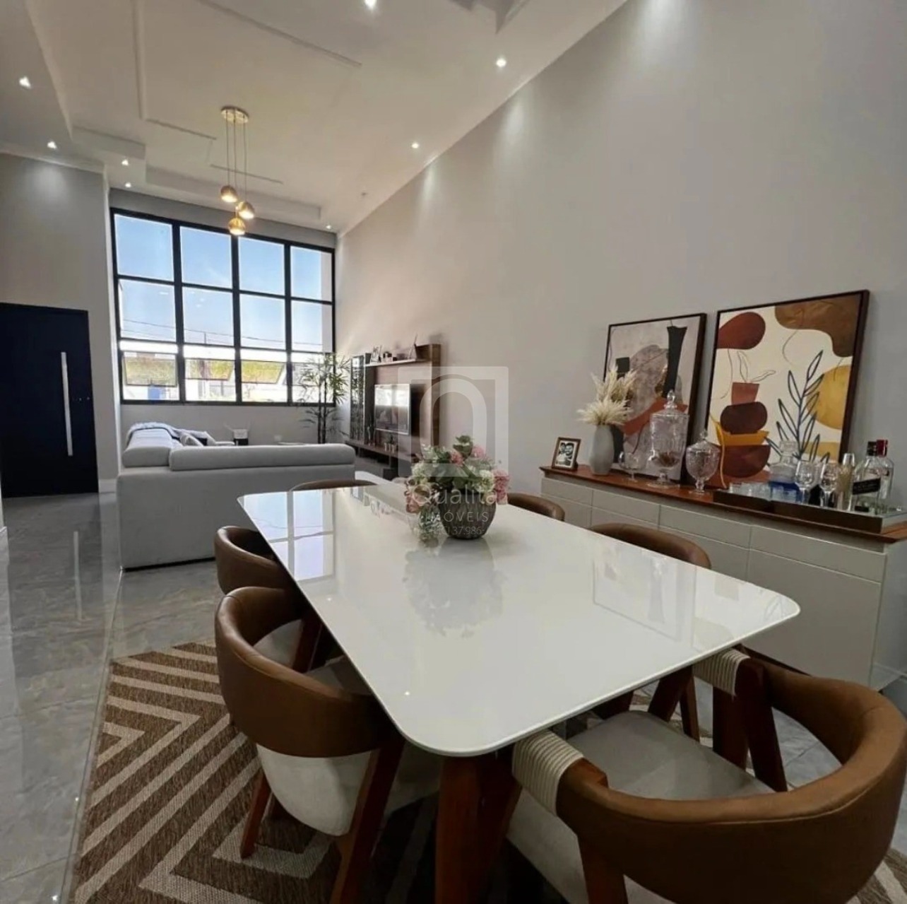 Casa de Condomínio à venda com 3 quartos, 250m² - Foto 1