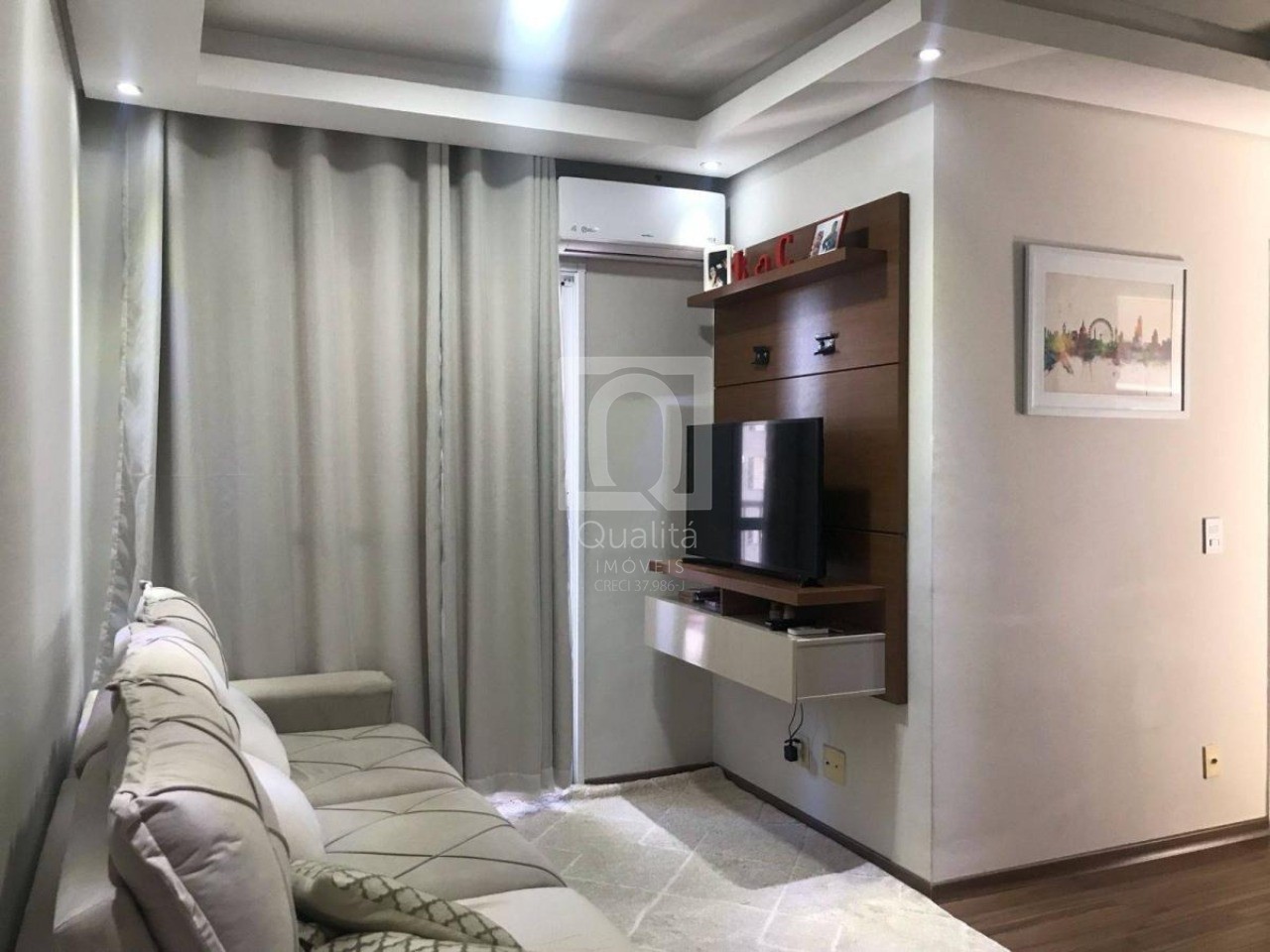 Apartamento à venda com 2 quartos, 57m² - Foto 1