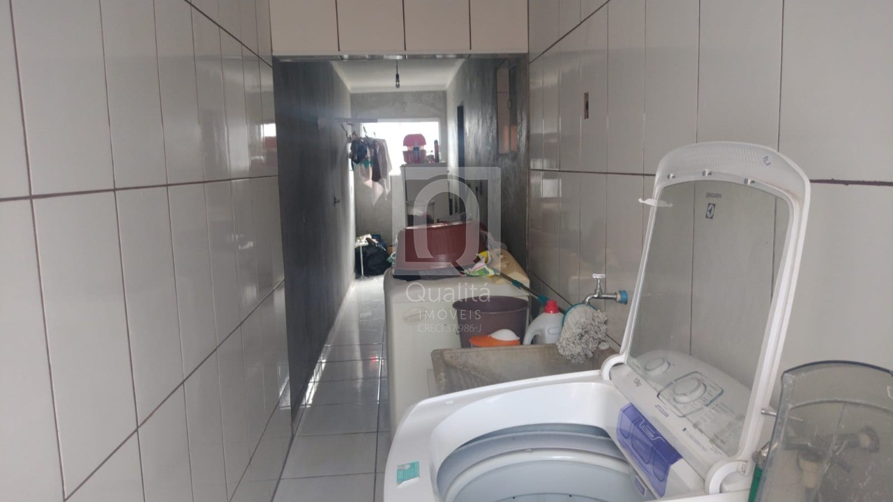 Casa à venda com 2 quartos, 202m² - Foto 8