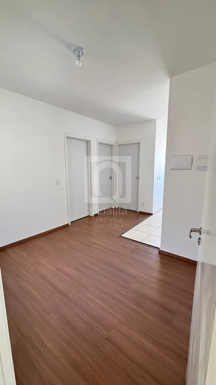 Apartamento à venda com 2 quartos, 42m² - Foto 3