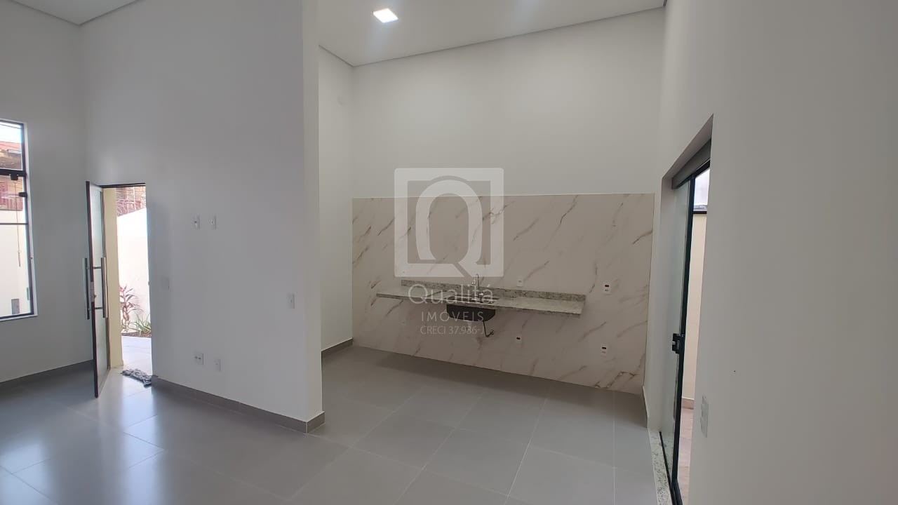 Casa à venda com 2 quartos, 125m² - Foto 4