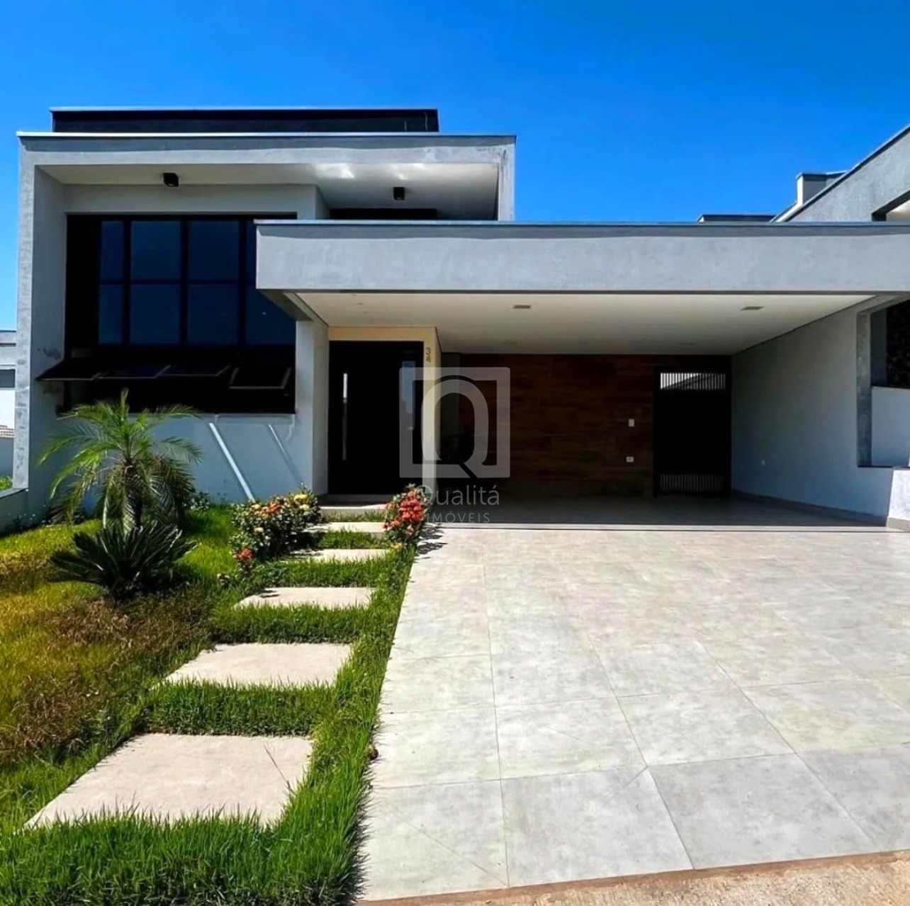 Casa de Condomínio à venda com 3 quartos, 250m² - Foto 2