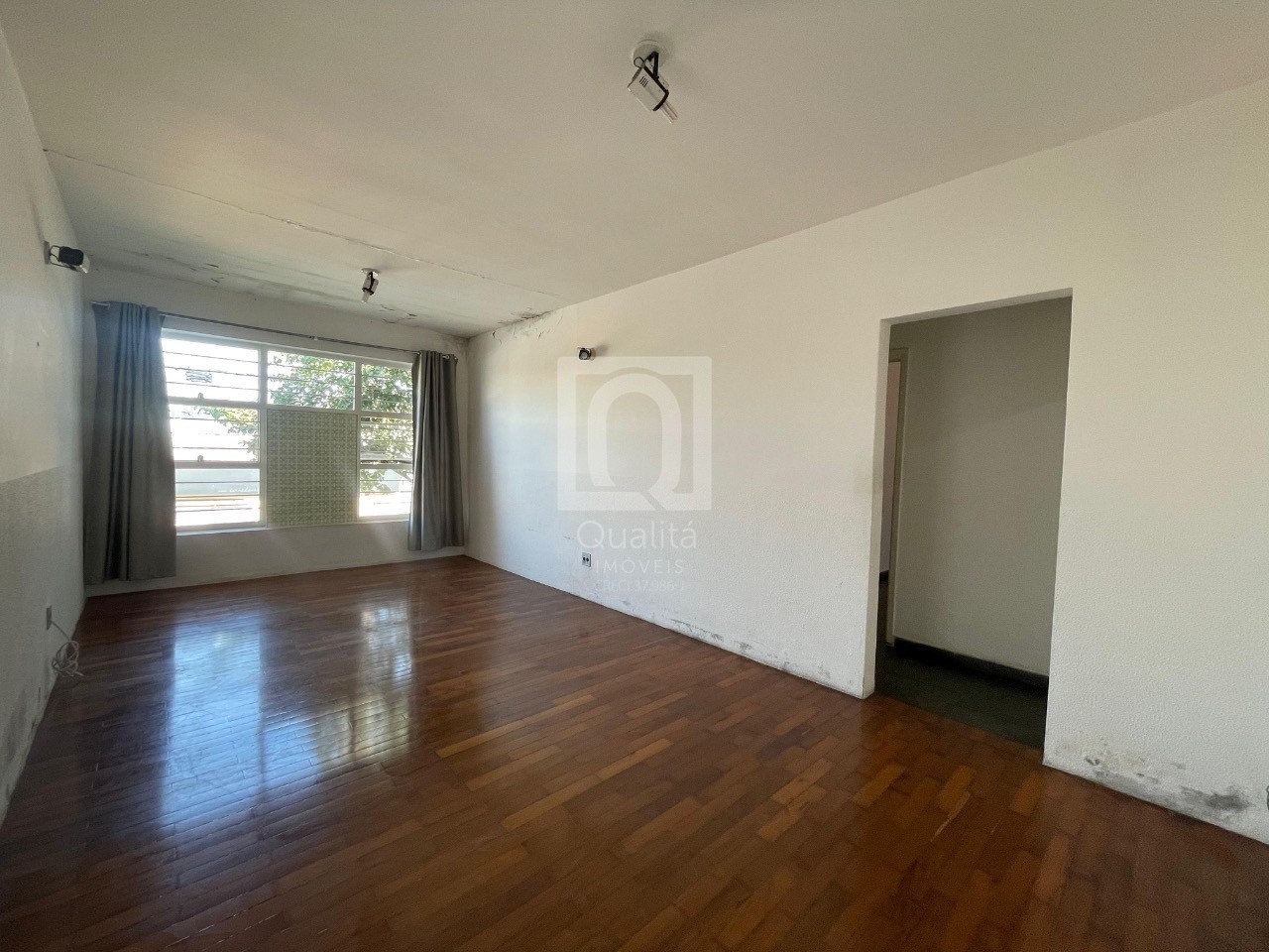Prédio Inteiro à venda com 3 quartos, 300m² - Foto 4