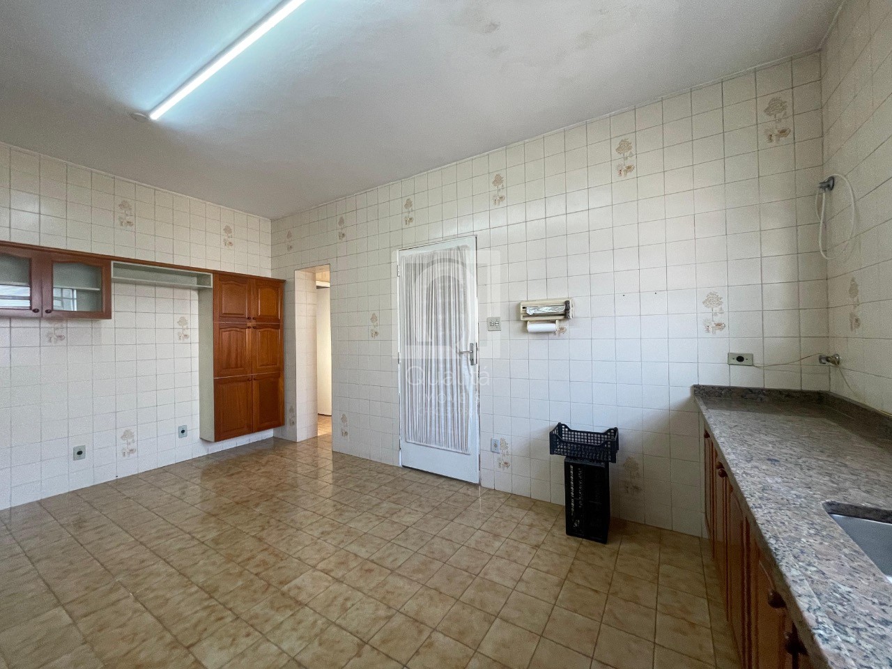 Prédio Inteiro à venda com 3 quartos, 300m² - Foto 7