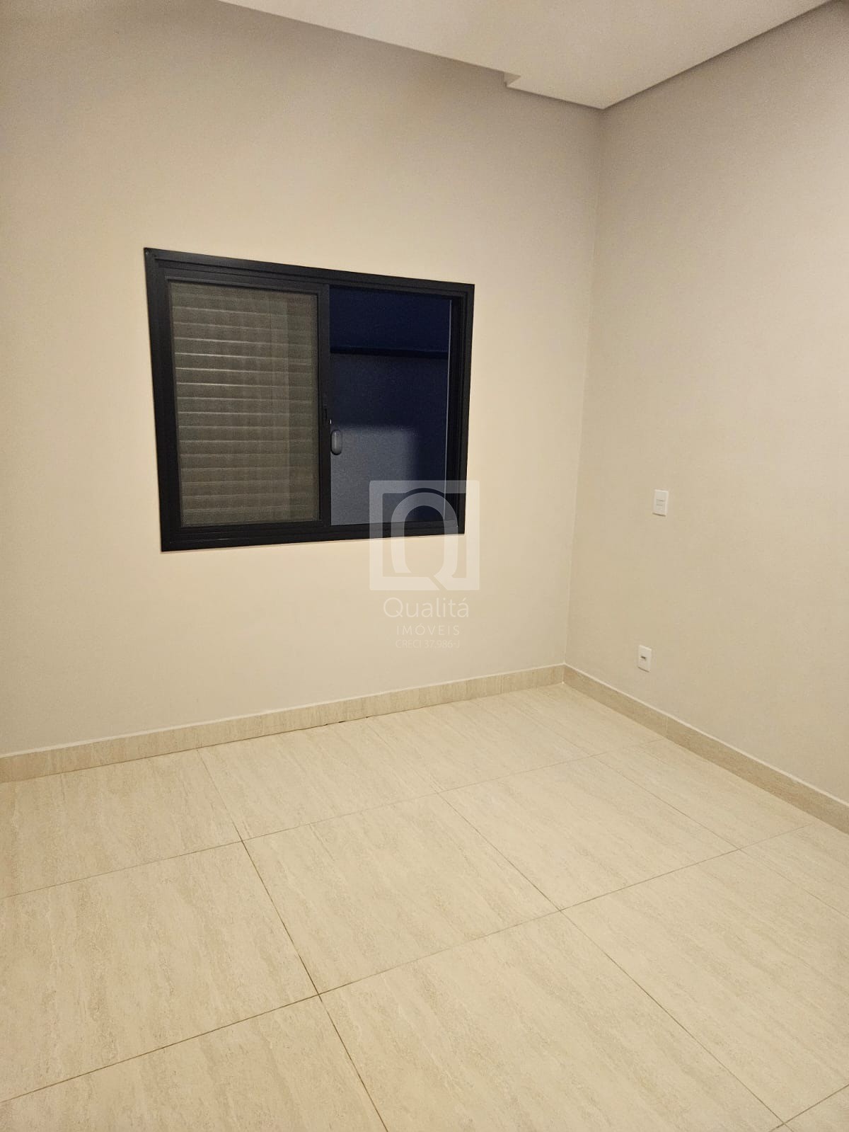 Casa de Condomínio para alugar com 3 quartos, 250m² - Foto 10