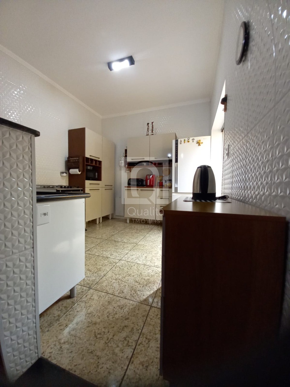 Casa à venda com 2 quartos, 200m² - Foto 5
