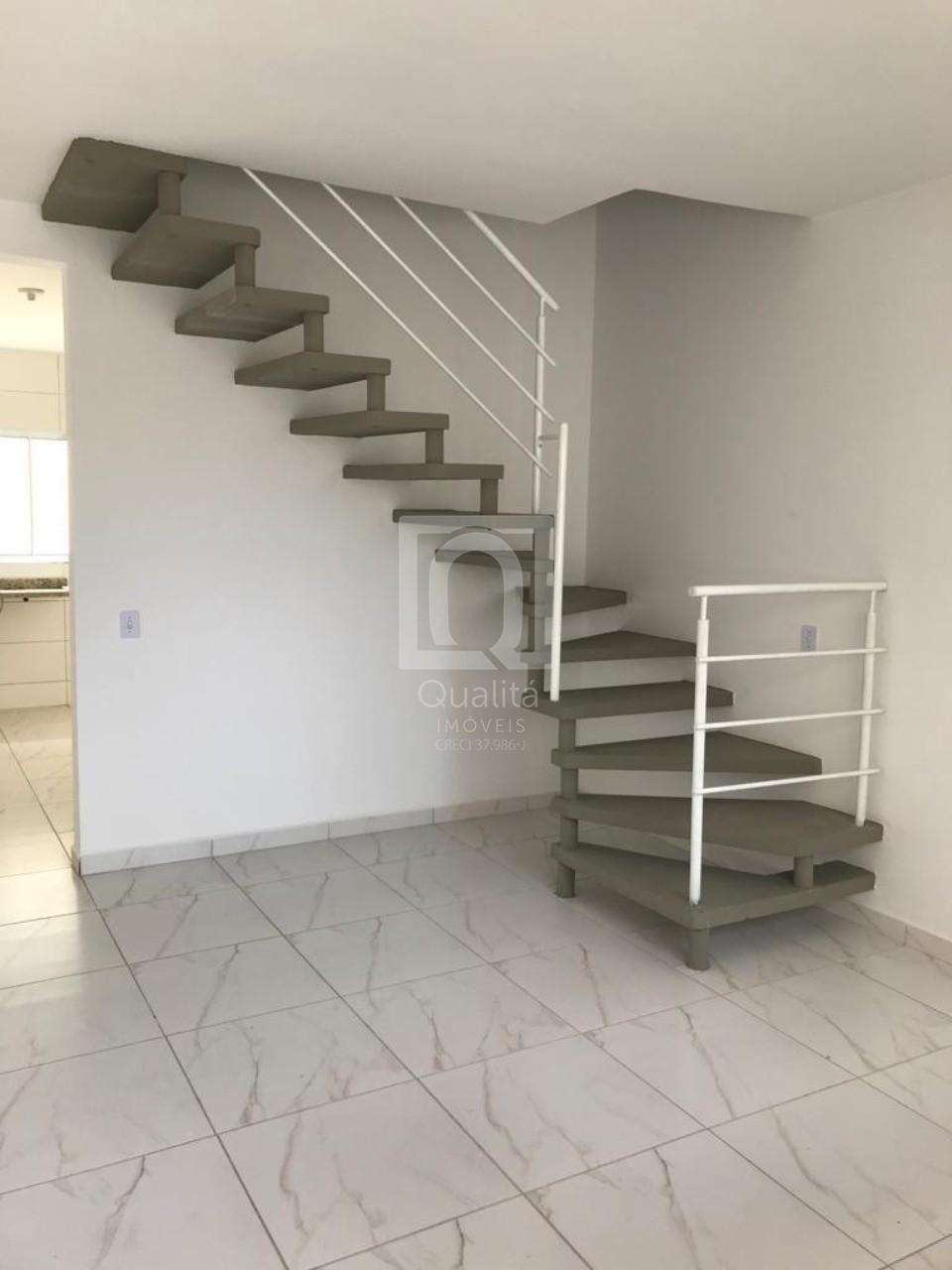 Casa de Condomínio à venda com 2 quartos, 68m² - Foto 1