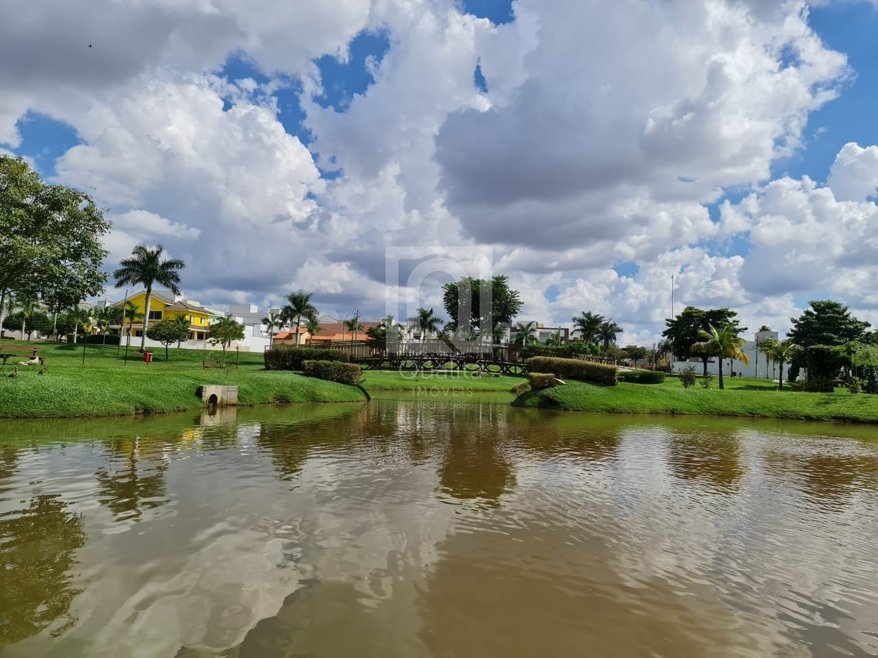 Casa de Condomínio para alugar com 3 quartos, 300m² - Foto 21